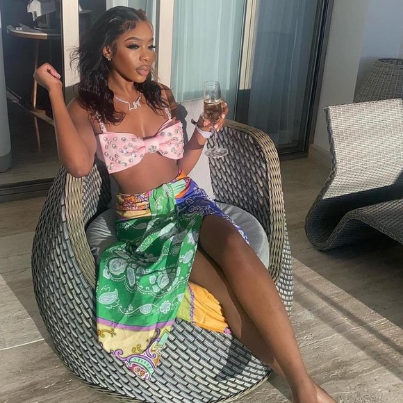 Multi-Colored Mini Skirt 🌸 - Picture 1 of 3